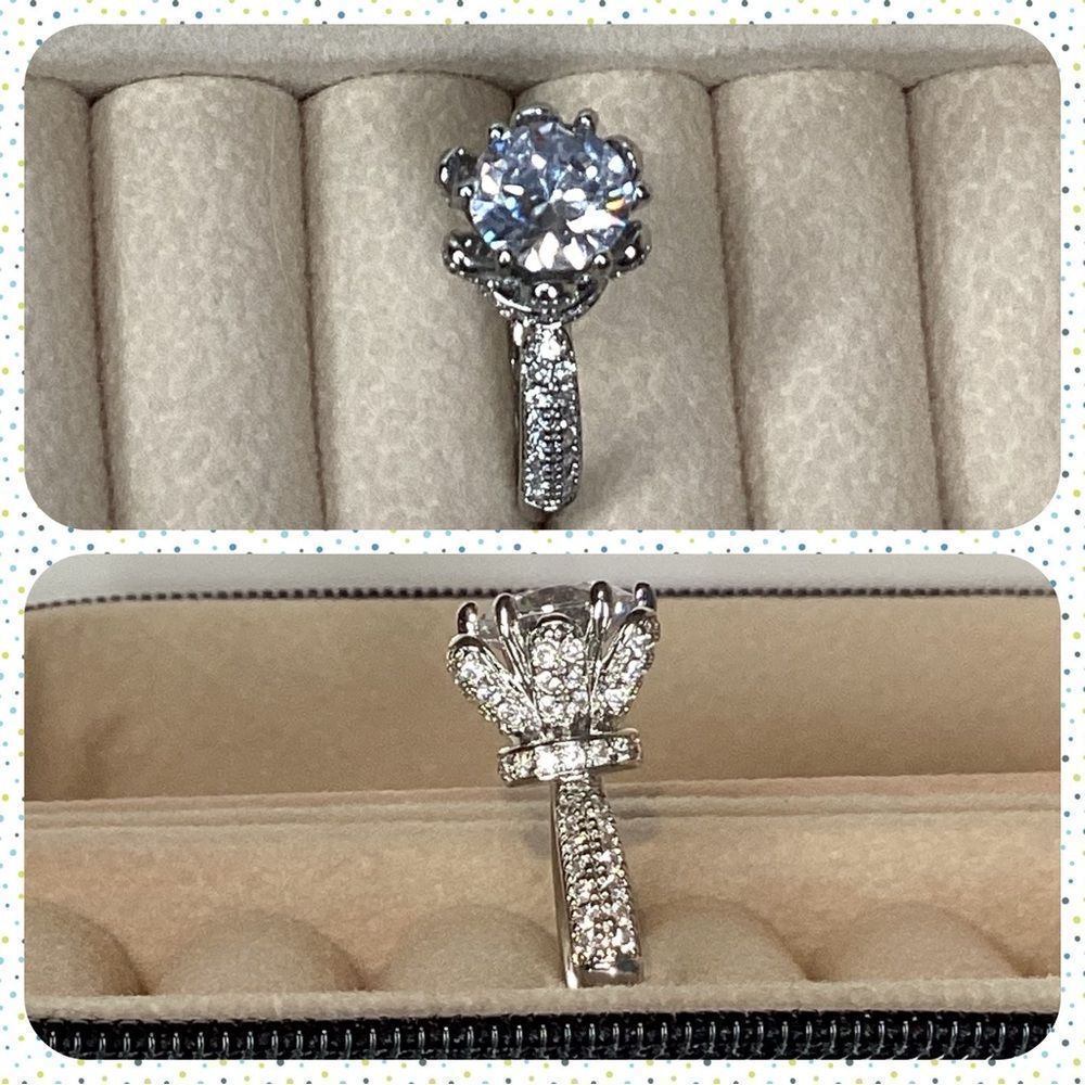 💎
Elegant Brilliant Cut 2.25C Solitaire CZ Diamond Ring